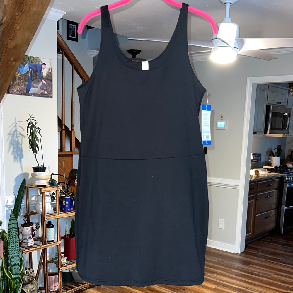 NWT Elle Sport Black Sports Dress with built in Shorts Large
